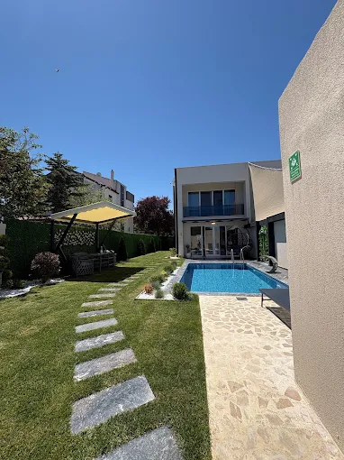 Karadeniz Yalı Konakları villa, havuz ve bahçe